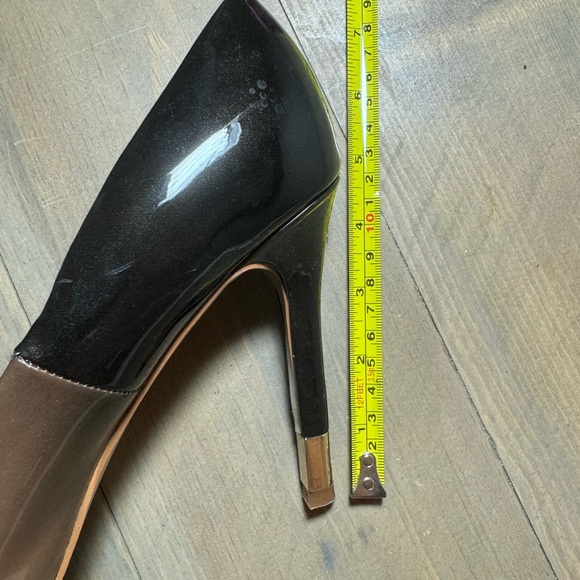 Guess pump - Picture 5 of 5